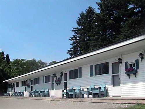 Country Squire Motel Littleton Exterior photo